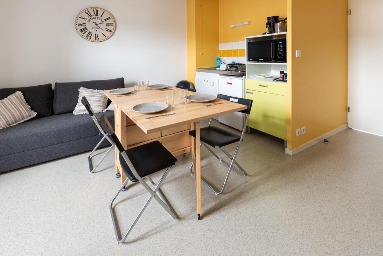 Studio Centre Ville Avec Parking Prive Cholet Exteriér fotografie