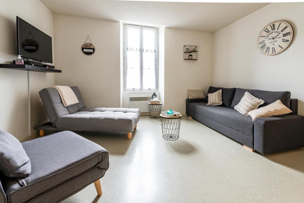 Studio Centre Ville Avec Parking Prive Cholet Exteriér fotografie